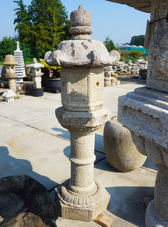 Kasuga Gata Ishidoro, Japanese Stone Lantern - YO01010472