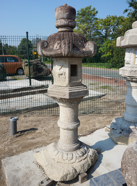 Kasuga Gata Ishidoro, Japanese Stone Lantern - YO01010474