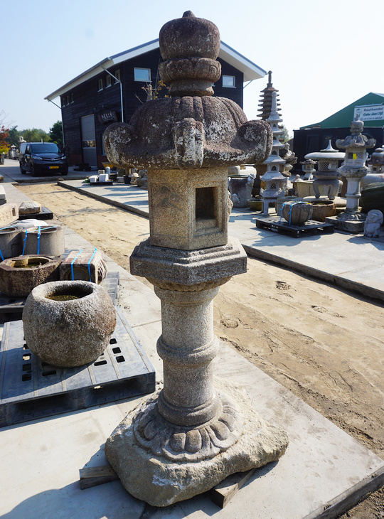 Kasuga Gata Ishidoro, Japanese Stone Lantern - YO01010474