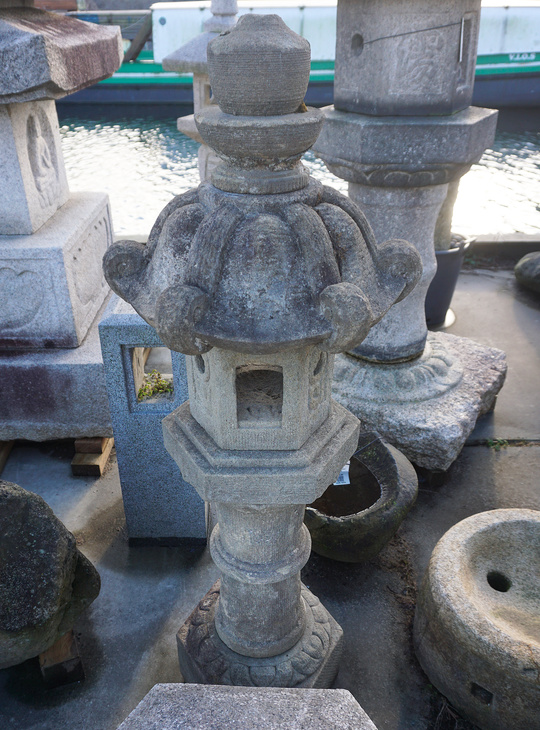 Kasuga Gata Ishidoro, Japanese Stone Lantern - YO01010493