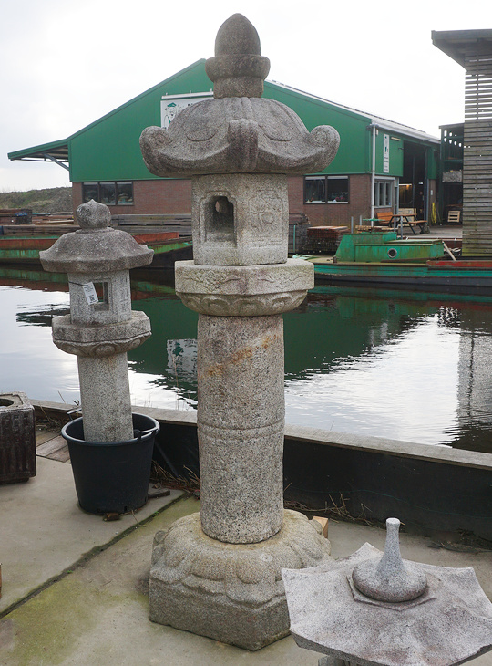 Buy Kasuga Gata Ishidoro, Japanese Stone Lantern for sale - YO01010519