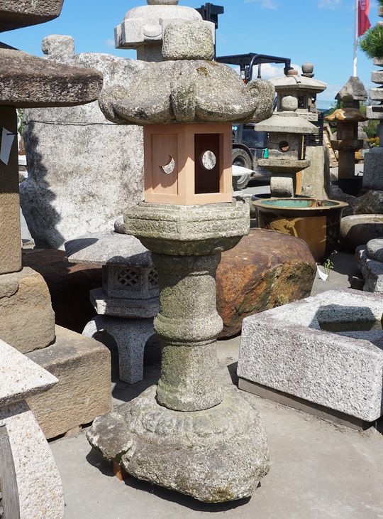 Buy Kasuga Gata Ishidoro, Japanese Stone Lantern for sale - YO01010520