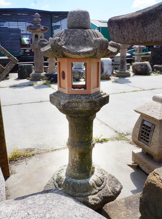 Kasuga Gata Ishidoro, Japanese Stone Lantern - YO01010520