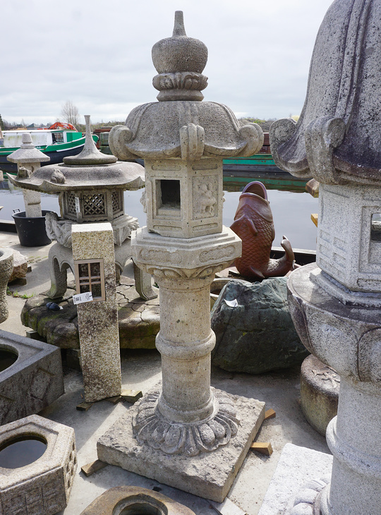 Kasuga Gata Ishidoro, Japanese Stone Lantern - YO01010546