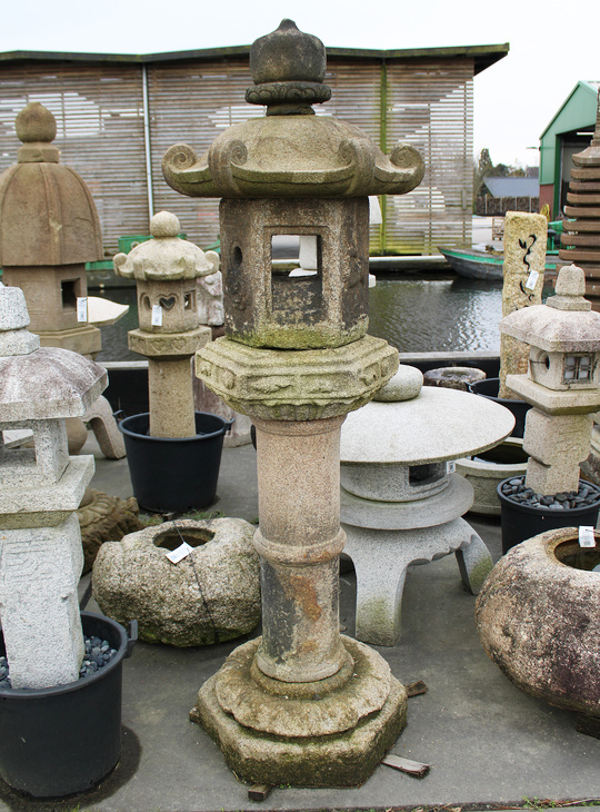 Kasuga Gata Ishidoro, Japanese Stone Lantern - YO01010591