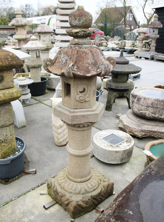 Kasuga Gata Ishidoro, Japanese Stone Lantern - YO01010593