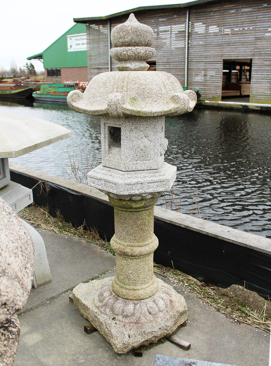 Kasuga Gata Ishidoro, Japanese Stone Lantern - YO01010597