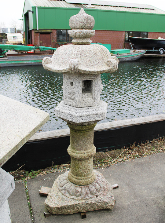 Kasuga Gata Ishidoro, Japanese Stone Lantern - YO01010597