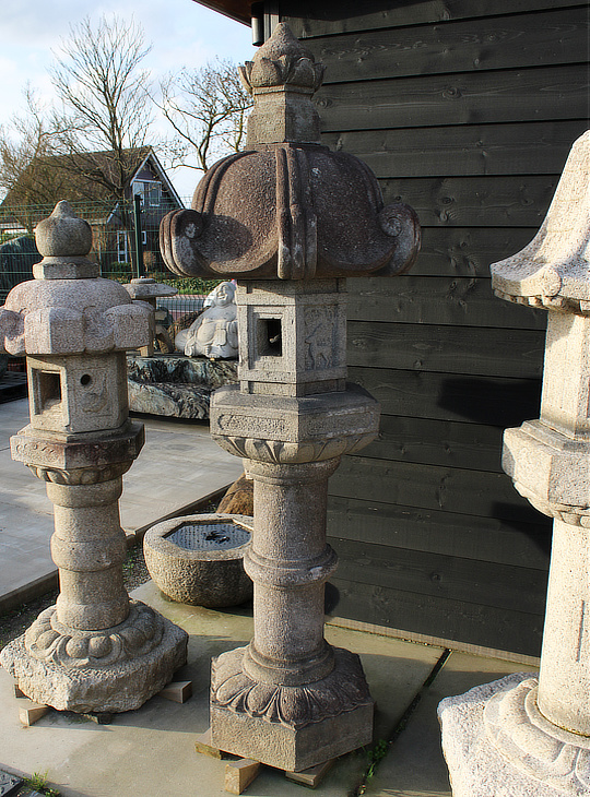 Buy Kasuga Gata Ishidoro, Japanese Stone Lantern for sale - YO01010606