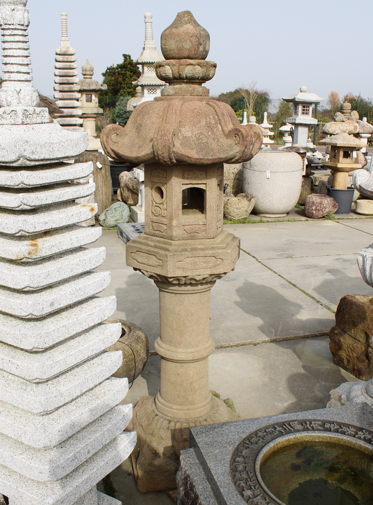 Kasuga Gata Ishidoro, Japanese Stone Lantern - YO01010618