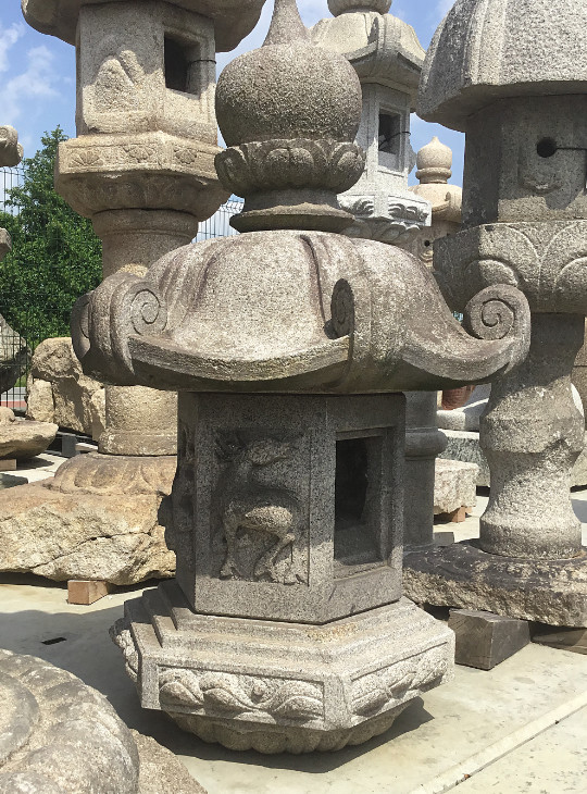 Kasuga Gata Ishidōrō, Japanese Stone Lantern Part - YO01010206