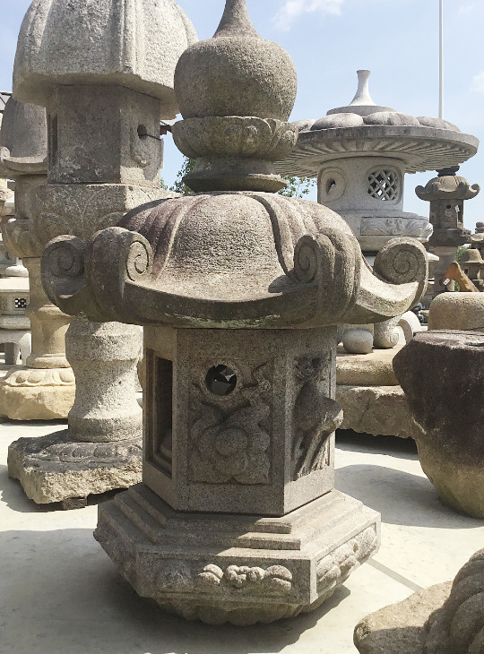 Kasuga Gata Ishidōrō, Japanese Stone Lantern Part - YO01010206