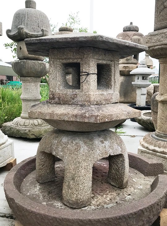 Katsura Yukimi Gata Ishidōrō, Japanese Stone Lantern - YO01010068