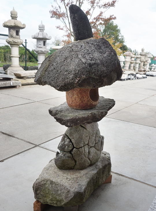 Kikkou Seki Yamadoro, Japanese Stone Lantern - YO01010453