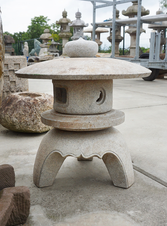 Kodai Maru Yukimi Gata Ishidoro, Japanese Stone Lantern - YO01010424