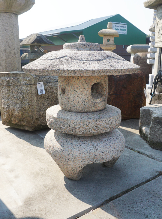 Kodai Maru Yukimi Gata Ishidoro, Japanese Stone Lantern - YO01010469