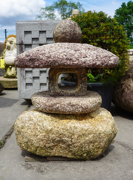 Kodai Tamate Gata Ishidoro, Japanese Stone Lantern - YO01010392