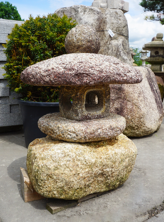 Kodai Tamate Gata Ishidoro, Japanese Stone Lantern - YO01010392