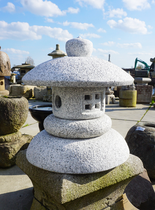 Kodai Tamate Gata Ishidoro, Stone Lantern - YO01020020