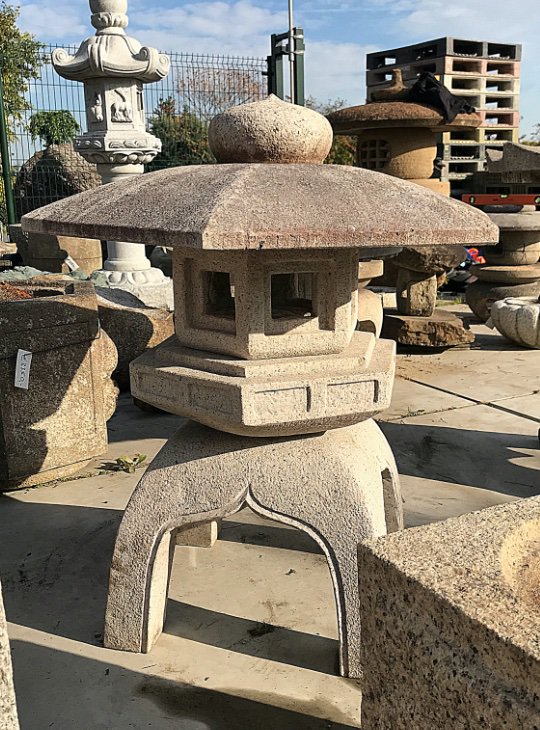 Kodai Yukimi Gata Ishidōrō, Japanese Stone Lantern - YO01010095