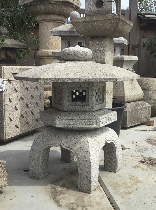 Kodai Yukimi Gata Ishidōrō, Japanese Stone Lantern - YO01010223