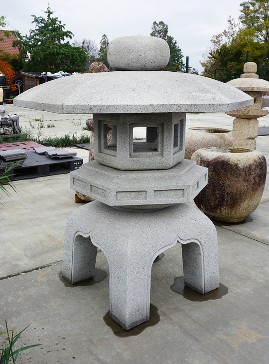 Kodai Yukimi Gata Ishidoro, Japanese Stone Lantern - YO01010331