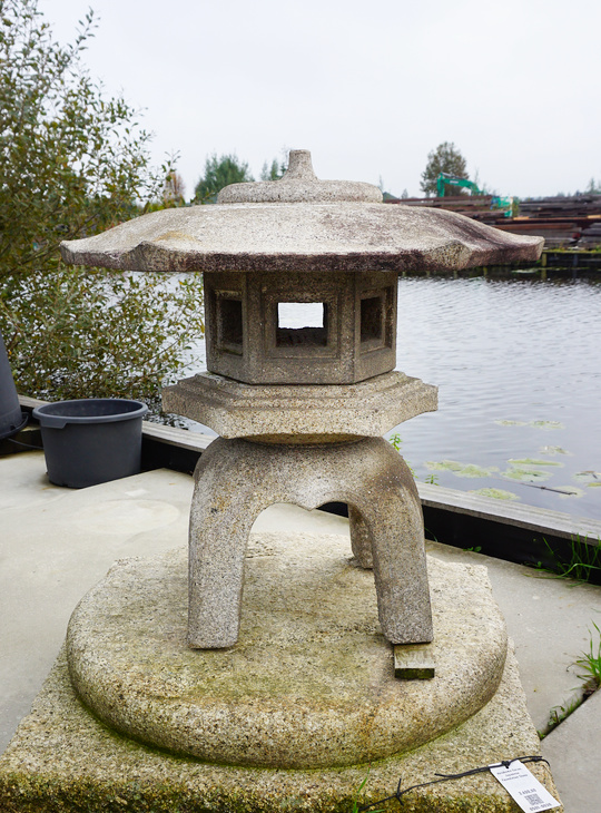 Kodai Yukimi Gata Ishidoro, Japanese Stone Lantern - YO01010349
