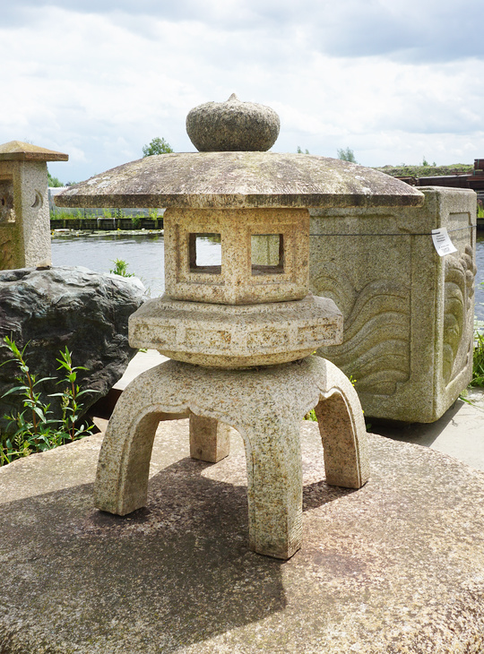 Buy Kodai Yukimi Gata Ishidoro, Japanese Stone Lantern for sale - YO01010404