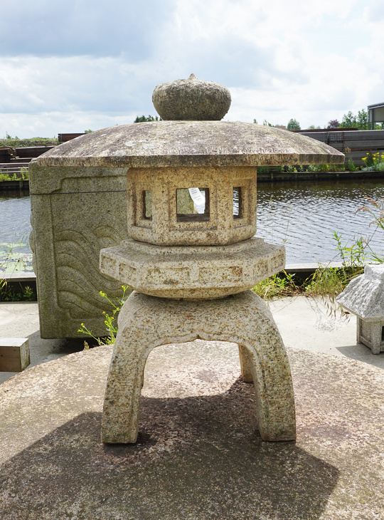 Kodai Yukimi Gata Ishidoro, Japanese Stone Lantern - YO01010404