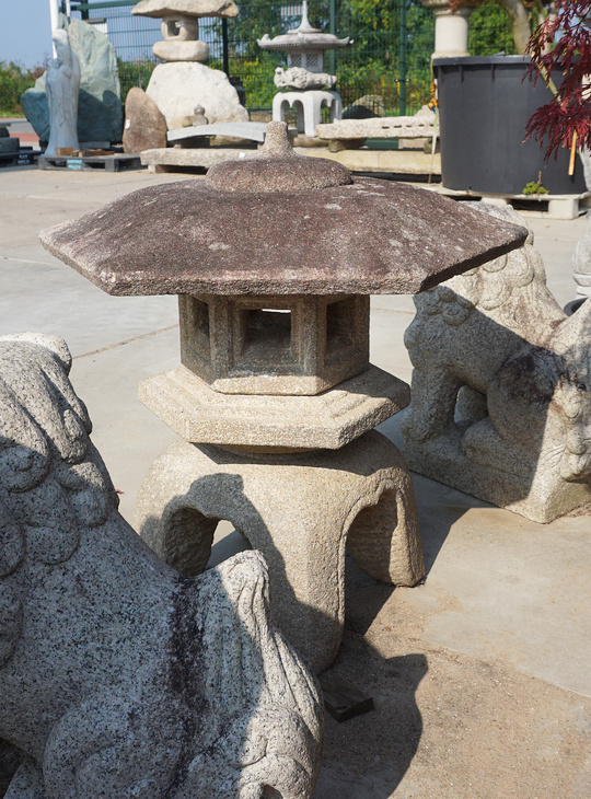 Kodai Yukimi Gata Ishidoro, Japanese Stone Lantern - YO01010466