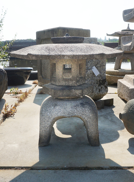 Kodai Yukimi Gata Ishidoro, Japanese Stone Lantern - YO01010471