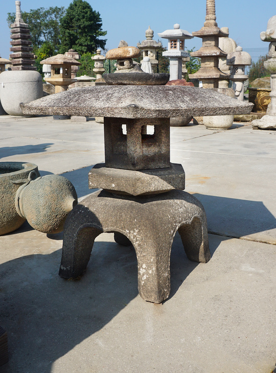 Kodai Yukimi Gata Ishidoro, Japanese Stone Lantern - YO01010471