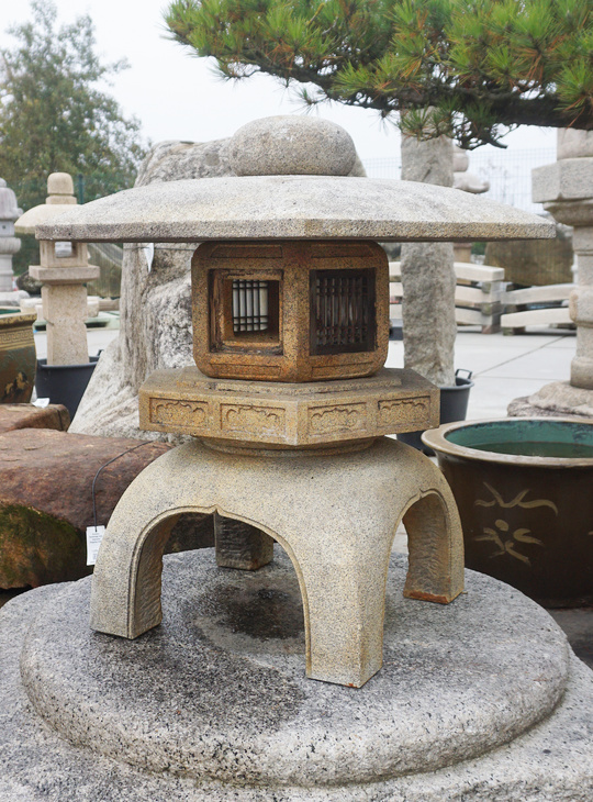 Buy Kodai Yukimi Gata Ishidoro, Japanese Stone Lantern for sale - YO01010481