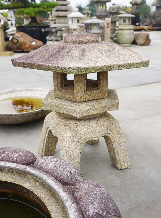 Kodai Yukimi Gata Ishidoro, Japanese Stone Lantern - YO01010483