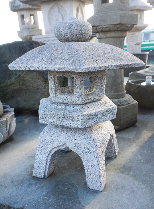 Kodai Yukimi Gata Ishidoro, Japanese Stone Lantern - YO01010494