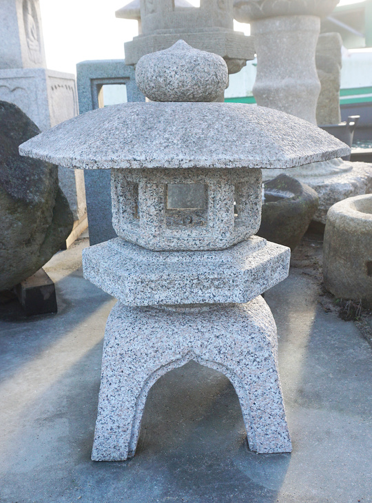 Kodai Yukimi Gata Ishidoro, Japanese Stone Lantern - YO01010494