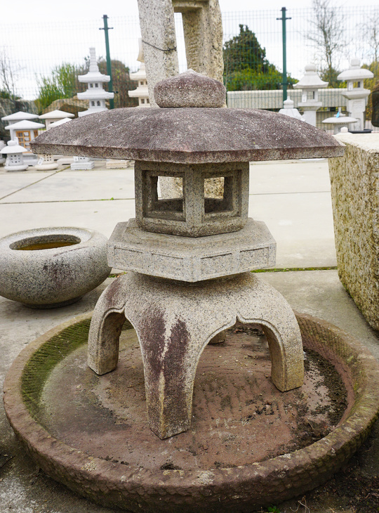 Kodai Yukimi Gata Ishidoro, Japanese Stone Lantern - YO01010531