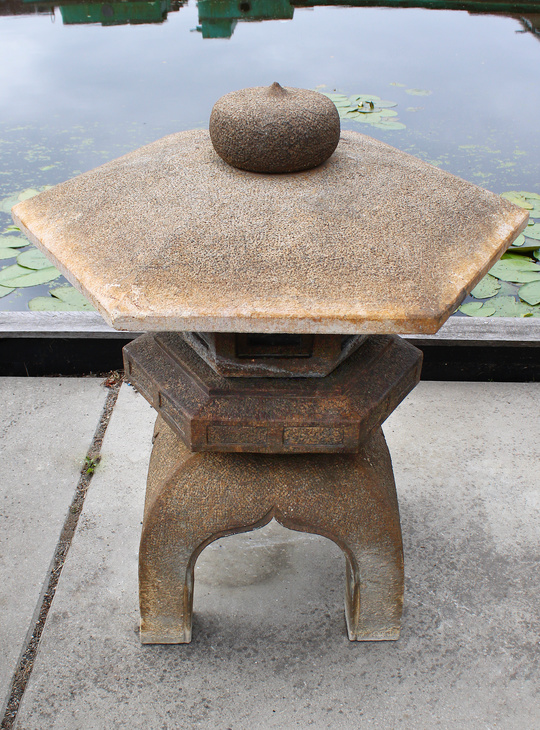 Kodai Yukimi Gata Ishidoro, Japanese Stone Lantern - YO01010555