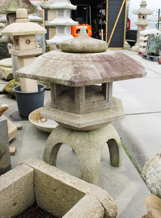 Kodai Yukimi Gata Ishidoro, Japanese Stone Lantern - YO01010570