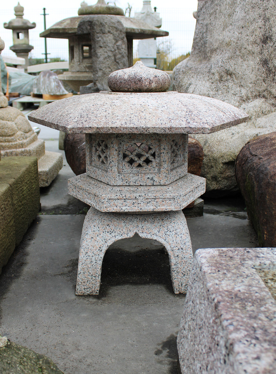 Kodai Yukimi Gata Ishidoro, Japanese Stone Lantern - YO01010582
