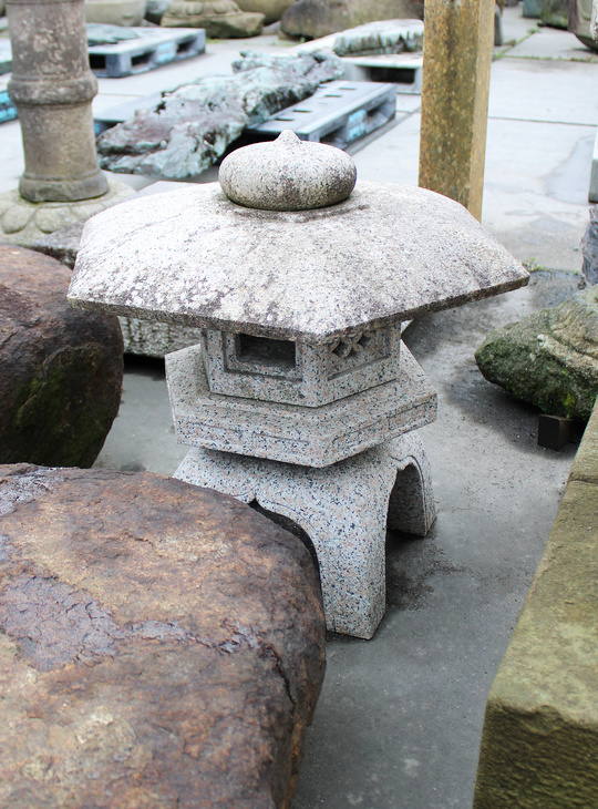 Kodai Yukimi Gata Ishidoro, Japanese Stone Lantern - YO01010582