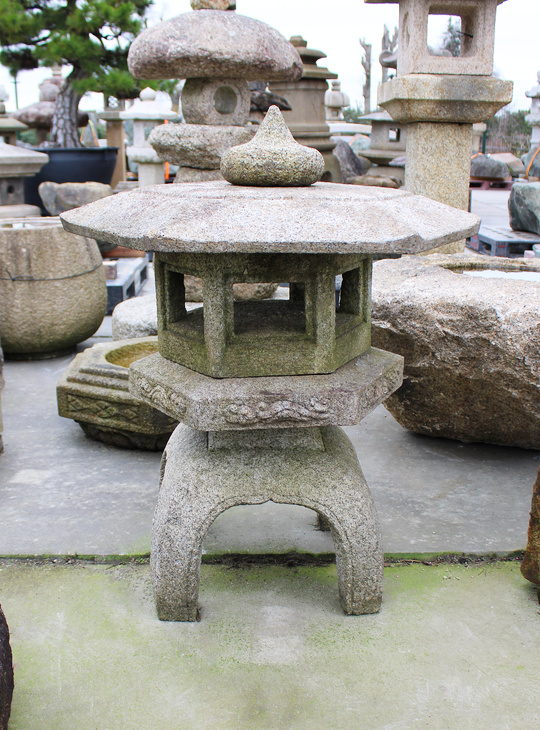 Kodai Yukimi Gata Ishidoro, Japanese Stone Lantern - YO01010586