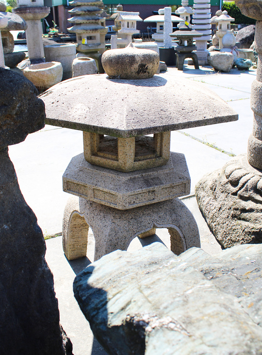 Kodai Yukimi Gata Ishidoro, Japanese Stone Lantern - YO01010615