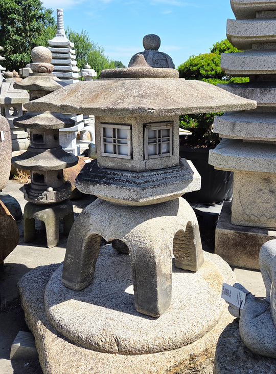 Kodai Yukimi Gata Ishidoro, Japanese Stone Lantern - YO01010622