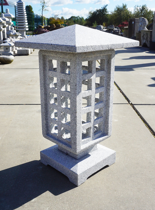 Komichi Ishidoro, Stone Lantern - YO01020030