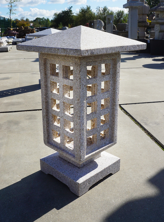 Komichi Ishidoro, Stone Lantern - YO01020031