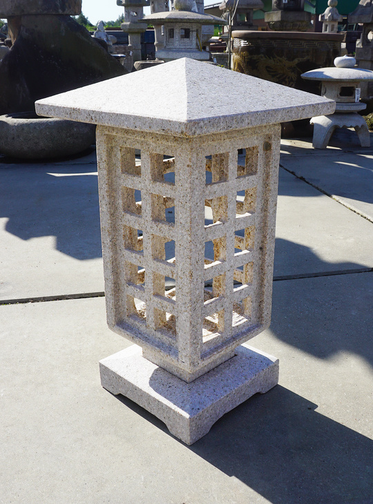 Komichi Ishidoro, Stone Lantern - YO01020031