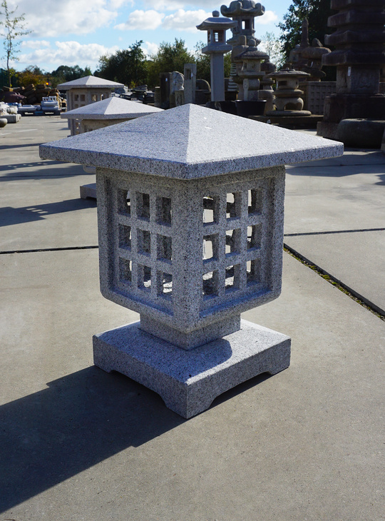 Komichi Ishidoro, Stone Lantern - YO01020032