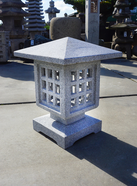 Komichi Ishidoro, Stone Lantern - YO01020032