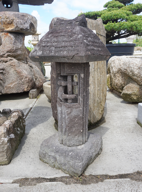 Buy Koyabo Ishidoro, Japanese Stone Lantern for sale - YO01010412